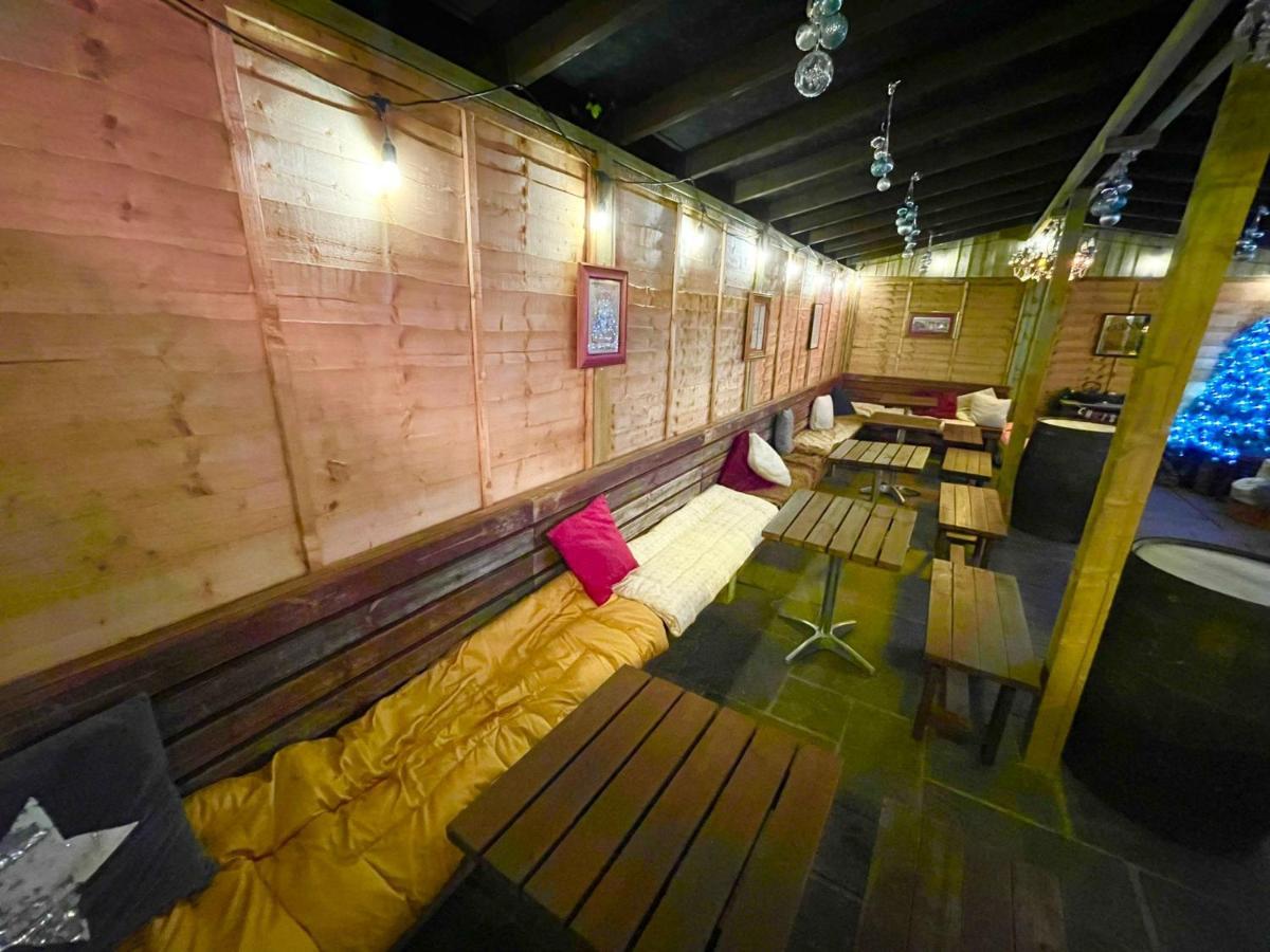 Peak Hotel Castleton Castleton  Buitenkant foto
