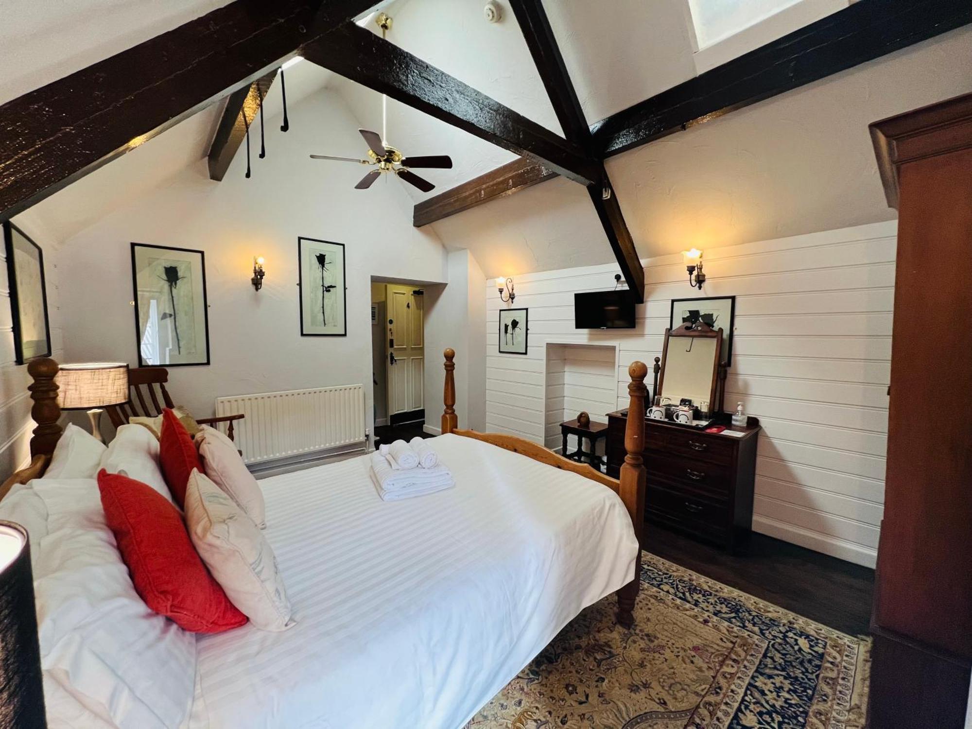 Peak Hotel Castleton Castleton  Buitenkant foto