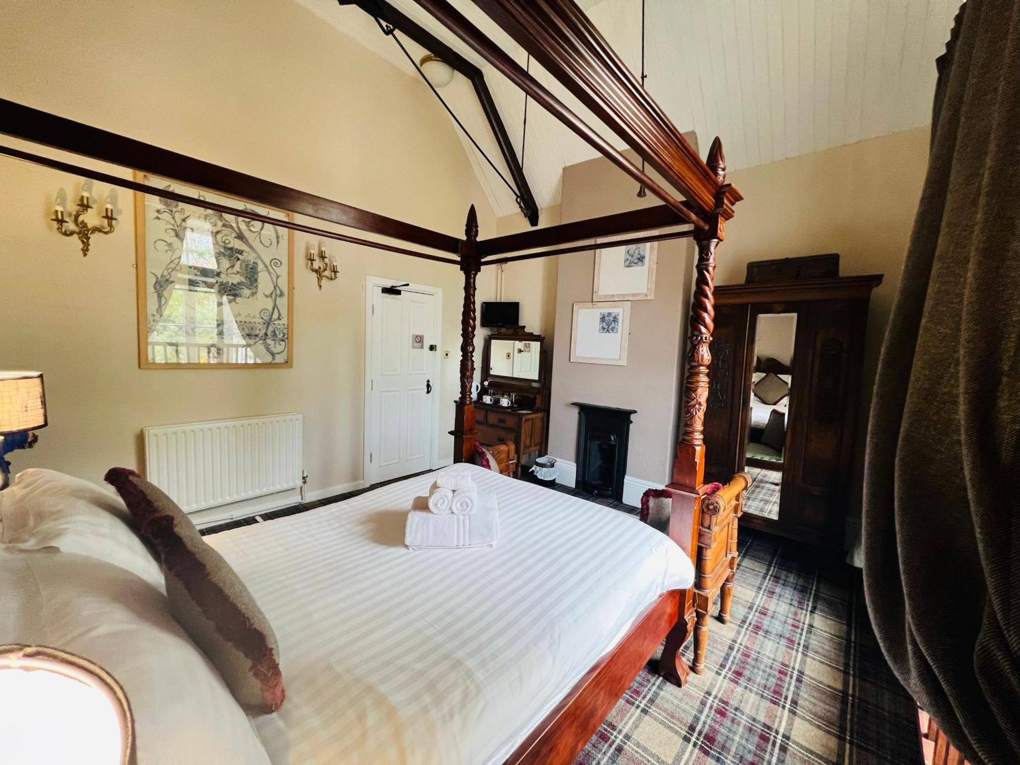 Peak Hotel Castleton Castleton  Buitenkant foto