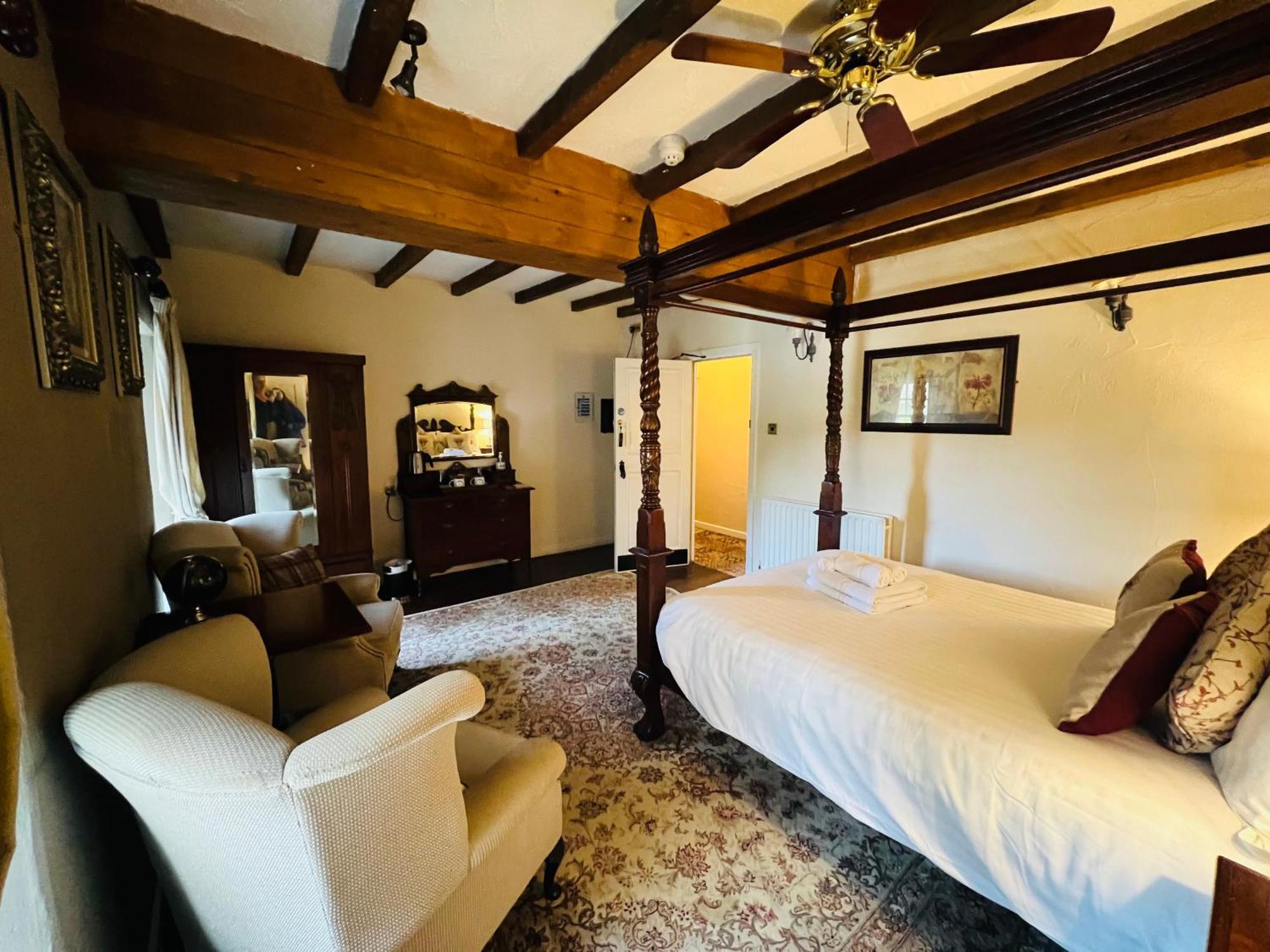 Peak Hotel Castleton Castleton  Buitenkant foto