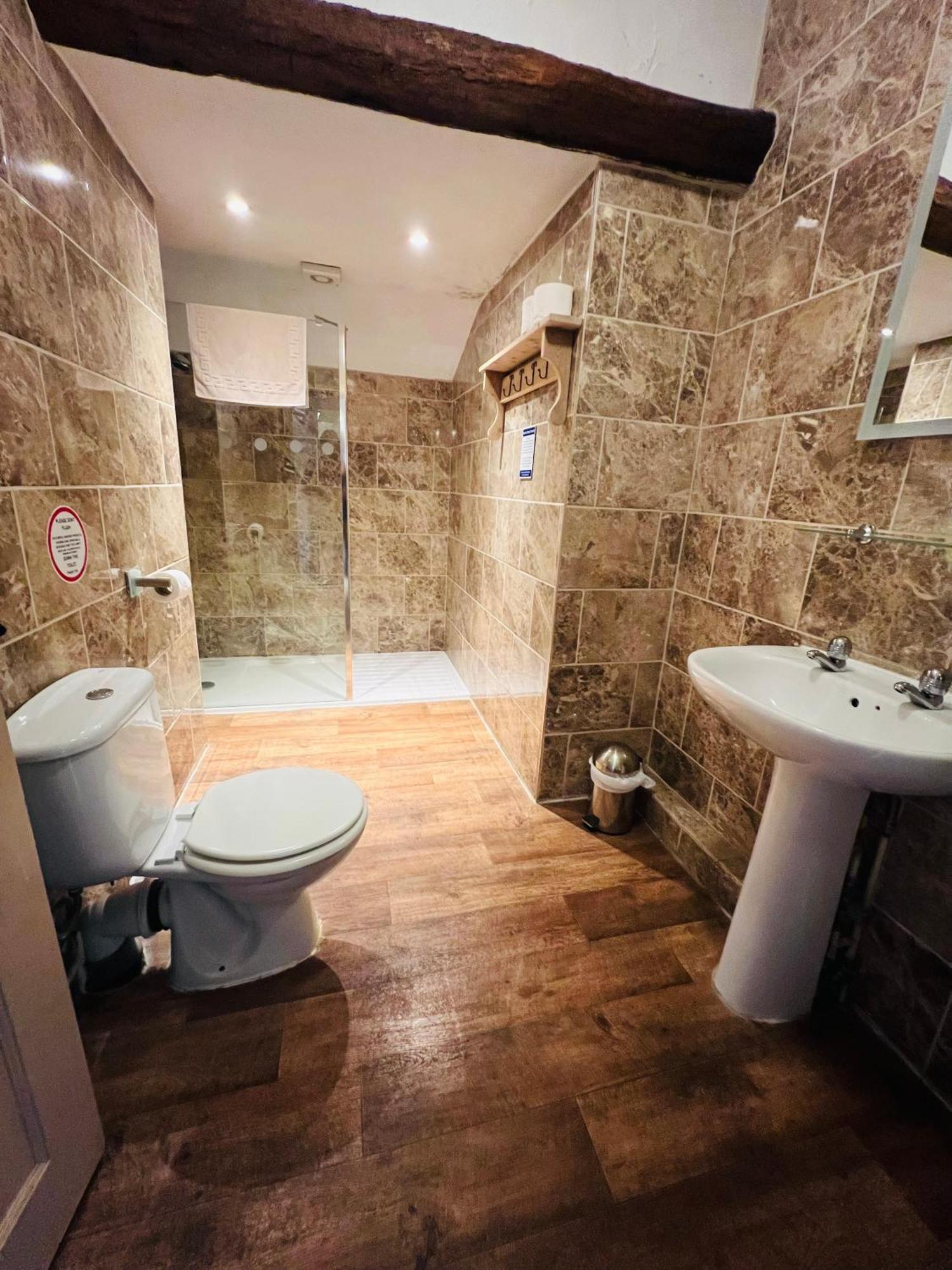 Peak Hotel Castleton Castleton  Buitenkant foto